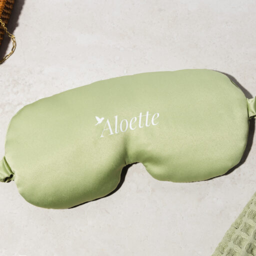 weighted eye mask - flat lay - tile 1080x1080 72dpi.jpg