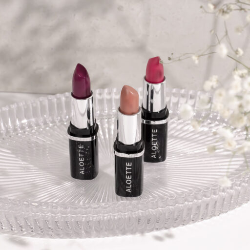 Lip Colors + Babys Breath on tray + 3000@300dpi.jpg